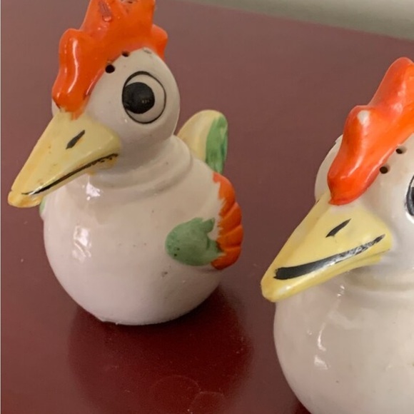 rooster salt and pepper shakers - original cork bottom - made in Japan - Picture 5 of 8